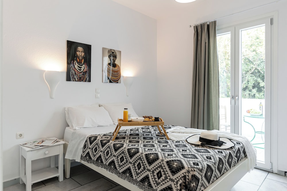 Birbas Hotel 48/128