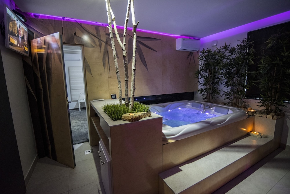 COOL ROOMS ZAGREB AIRPORT 45/62