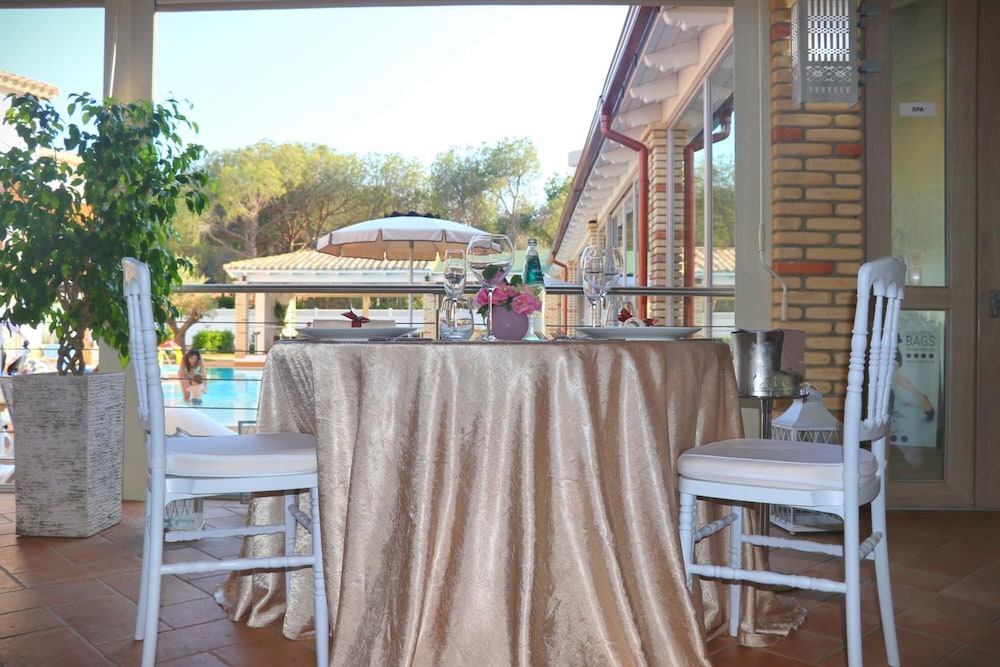 Eliantos Hotel 57/62