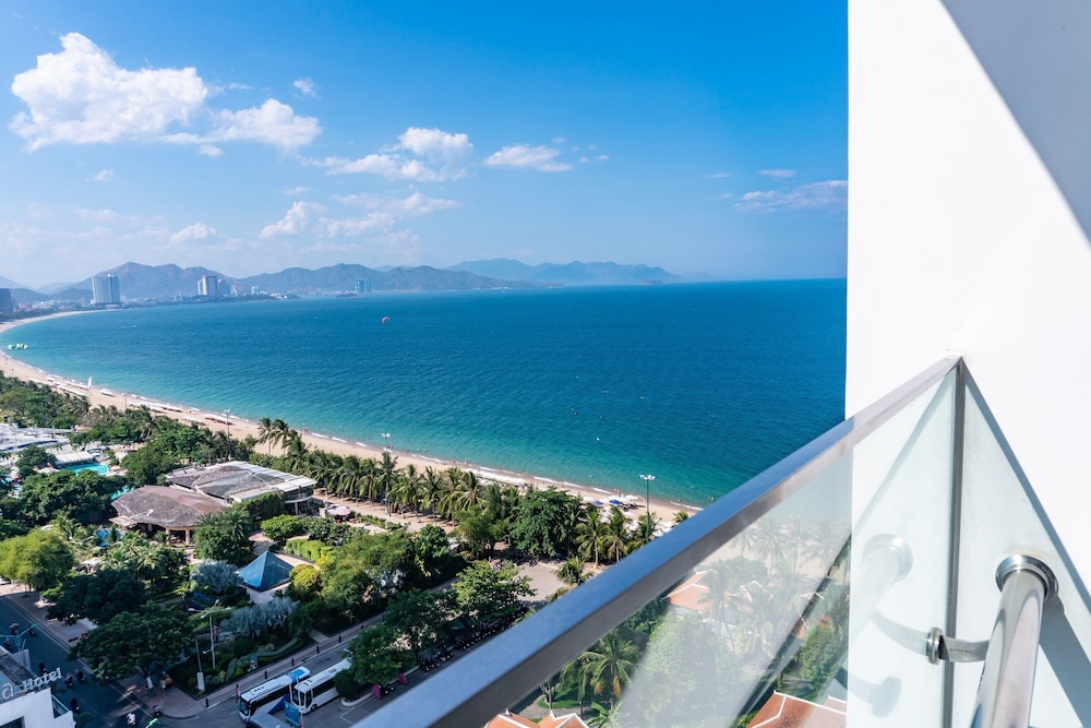 Queen Ann Nha Trang 74/78