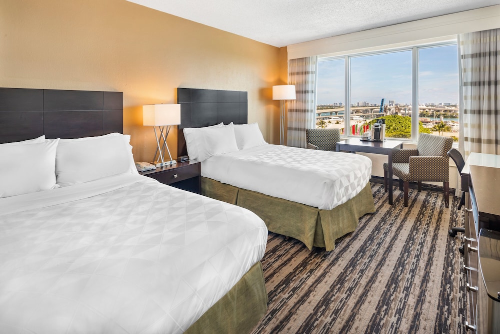 Holiday Inn Port of Miami Downtown Hotel 15/73