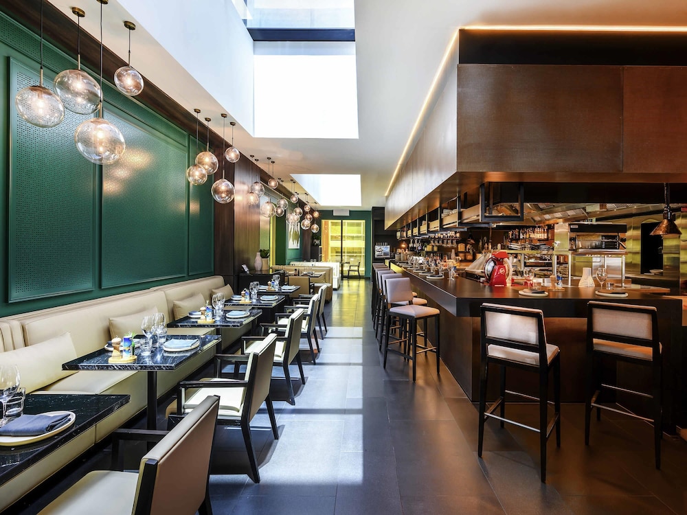 Novotel Melbourne Central Hotel 54/71