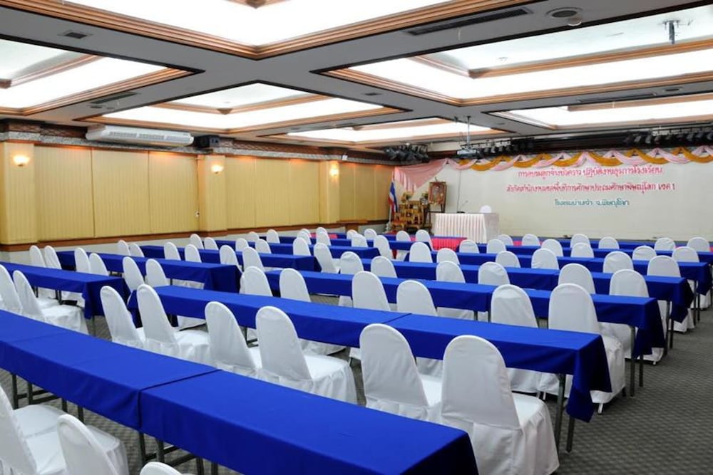 Nanchao Hotel 46/52