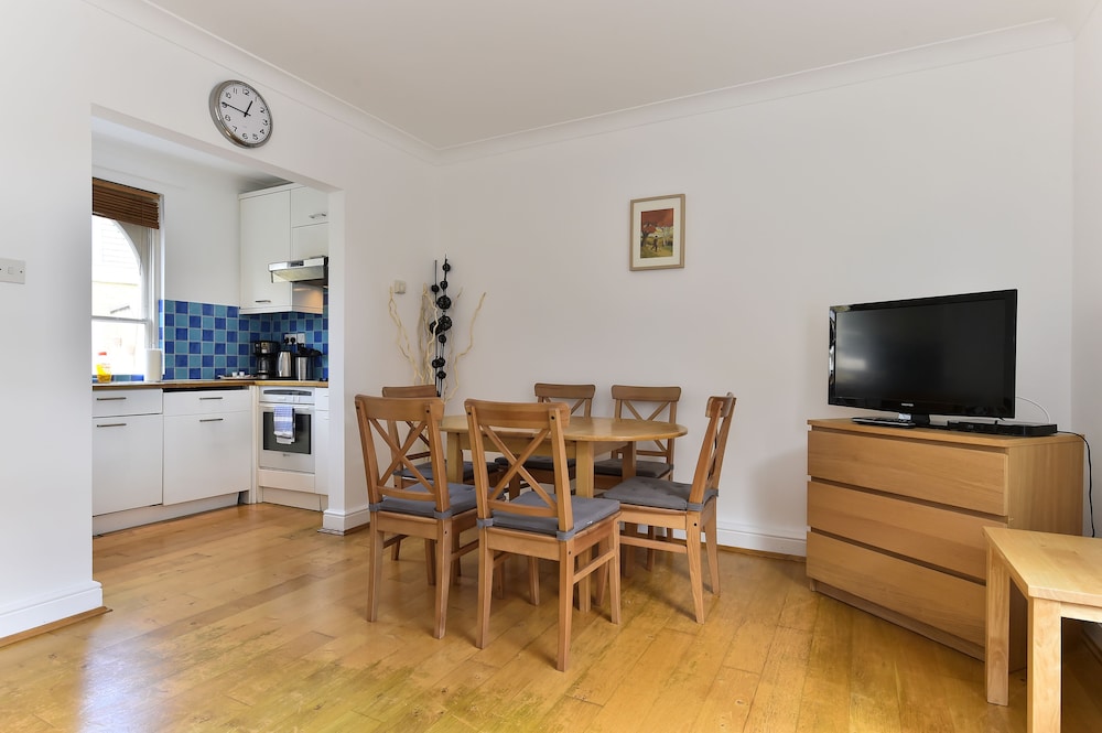 Camden Market Apartments 50/57