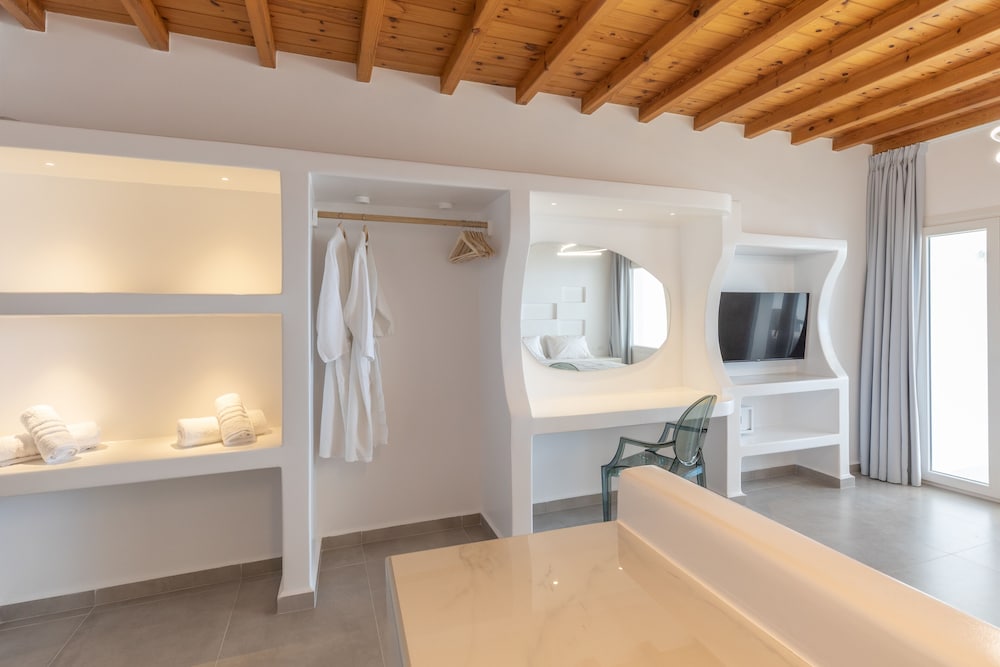 Sea & Stone Residence 15/50