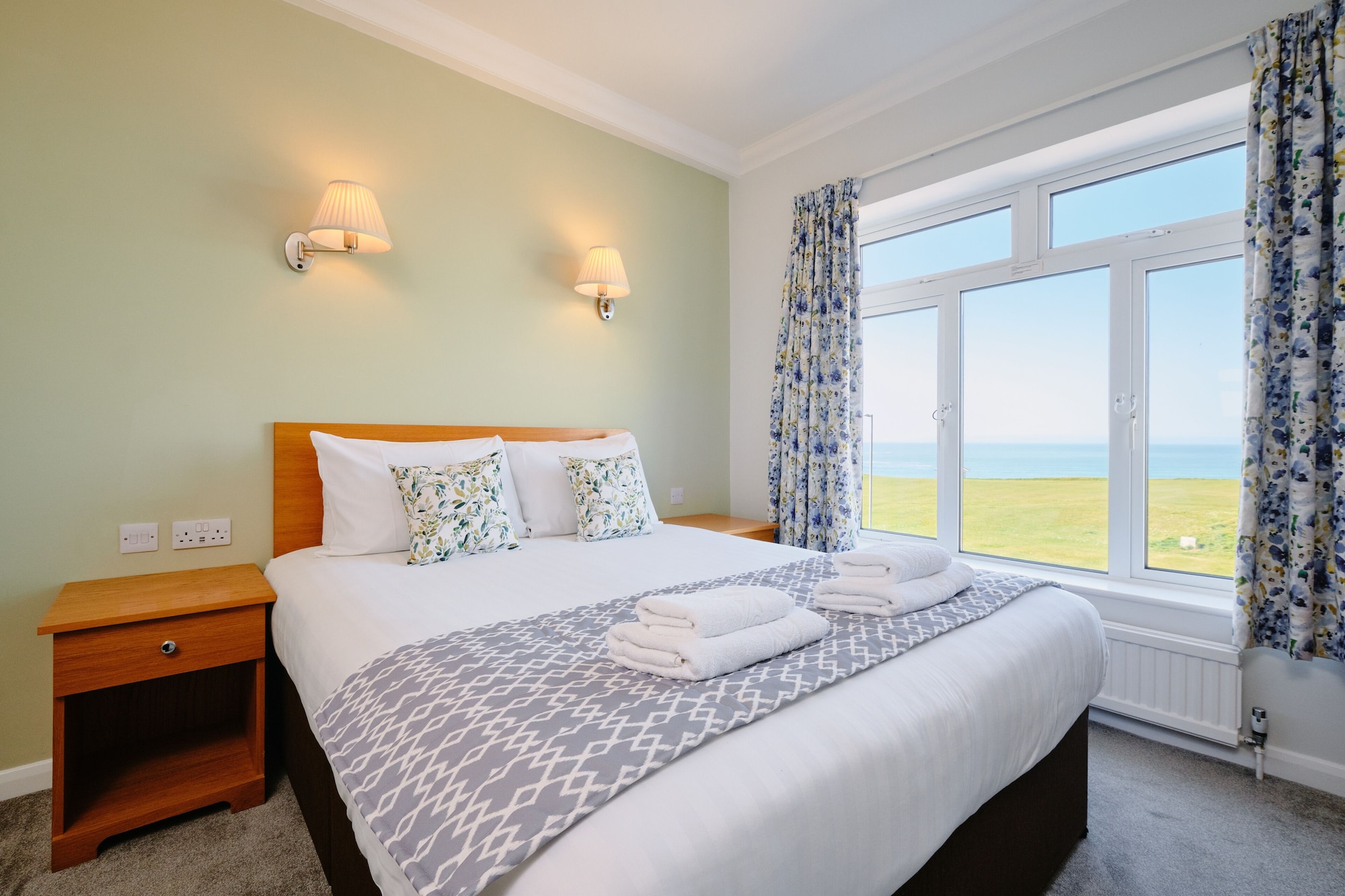 ROOM, DOUBLE BED, SEA VIEW
