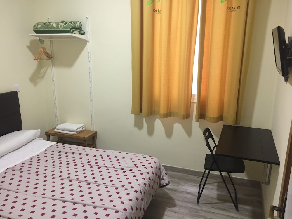 JQC Rooms 15/33