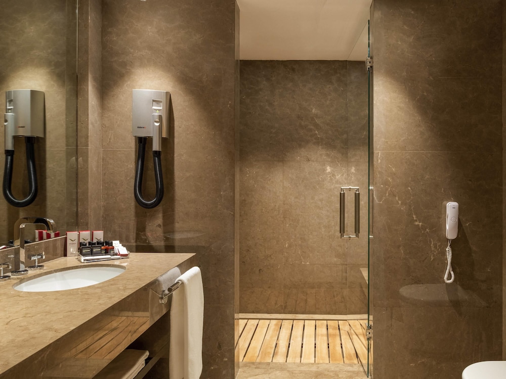 Movenpick Hotel Istanbul Bosphorus 49/50