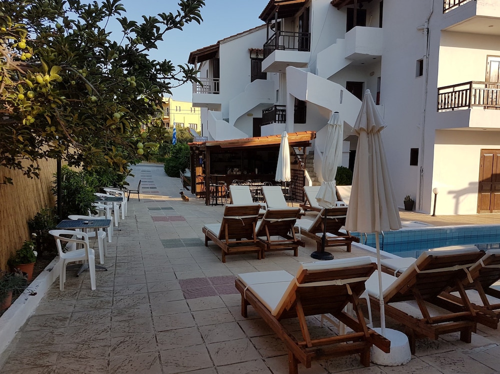 Sirocco Apartments 24/31