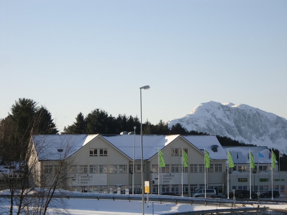 Aalesund Airport Hotel 1/34