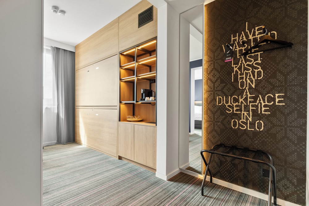 MOXY OSLO X 36/78