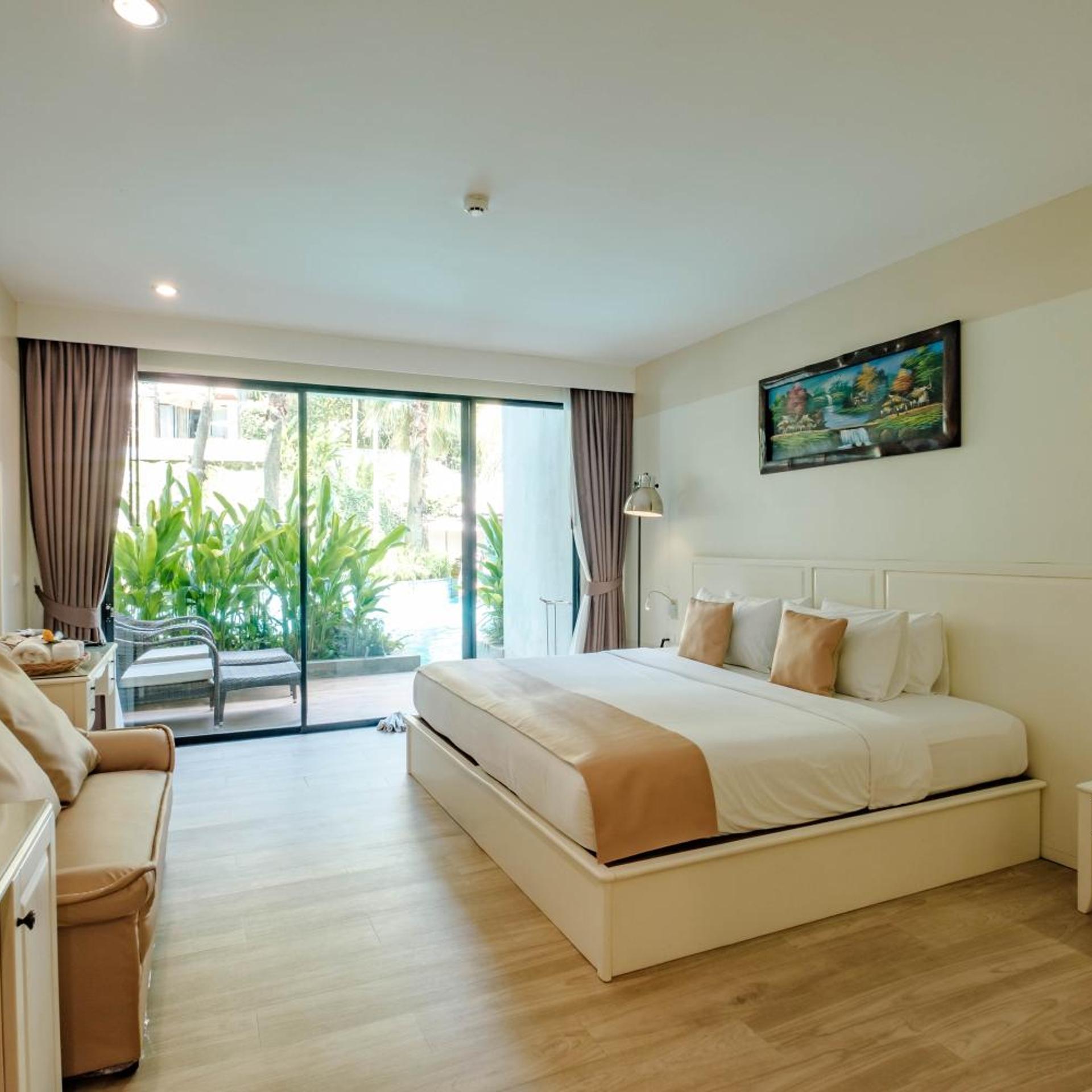 Junior Suite, Mountain View, Pool Access
