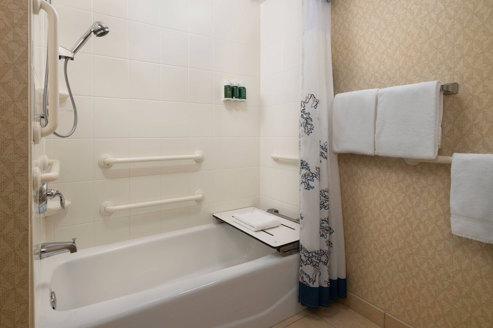 Residence Inn by Marriott Bellevue Downtown 48/50