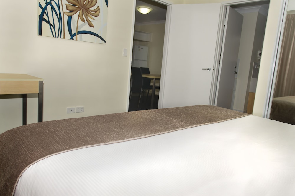 Perth Ascot Central Apartment Hotel 18/68