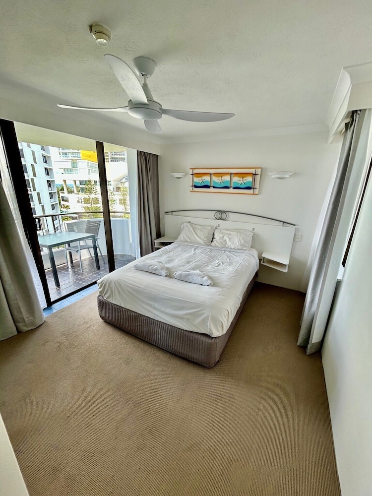 1 Bedroom, Vintage, Apartment, Queen Bed