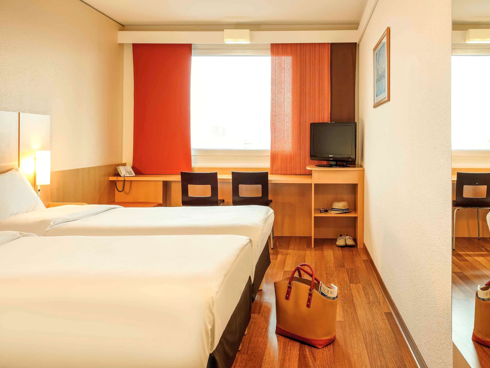 STANDARD, TWIN BEDS