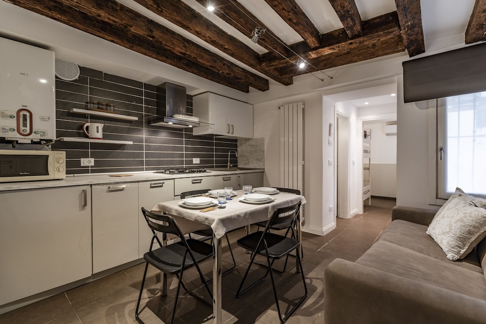 San Giacomo Apartment 7/20