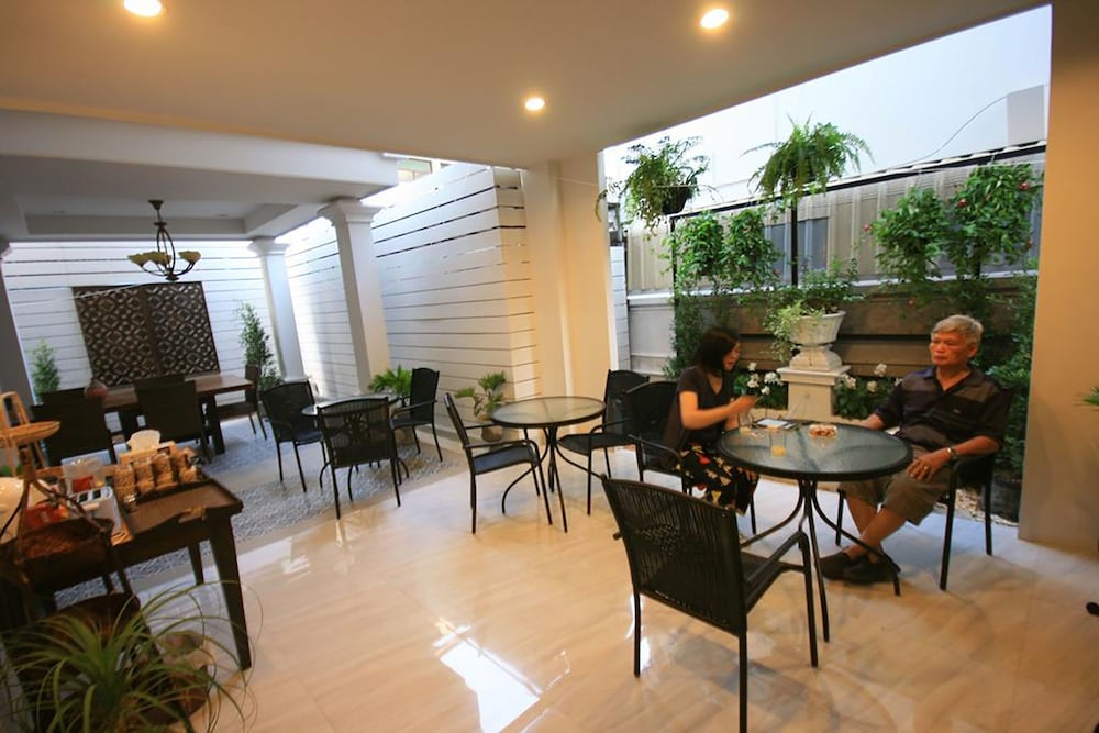 Namamema Boutique Hotel 55/70