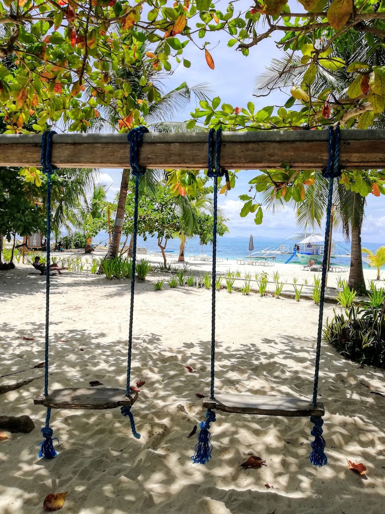 Evolution Dive And Beach Resort 21/46