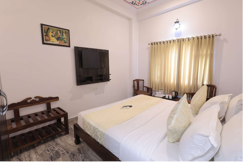 Atulya Niwas Udaipur 19/49