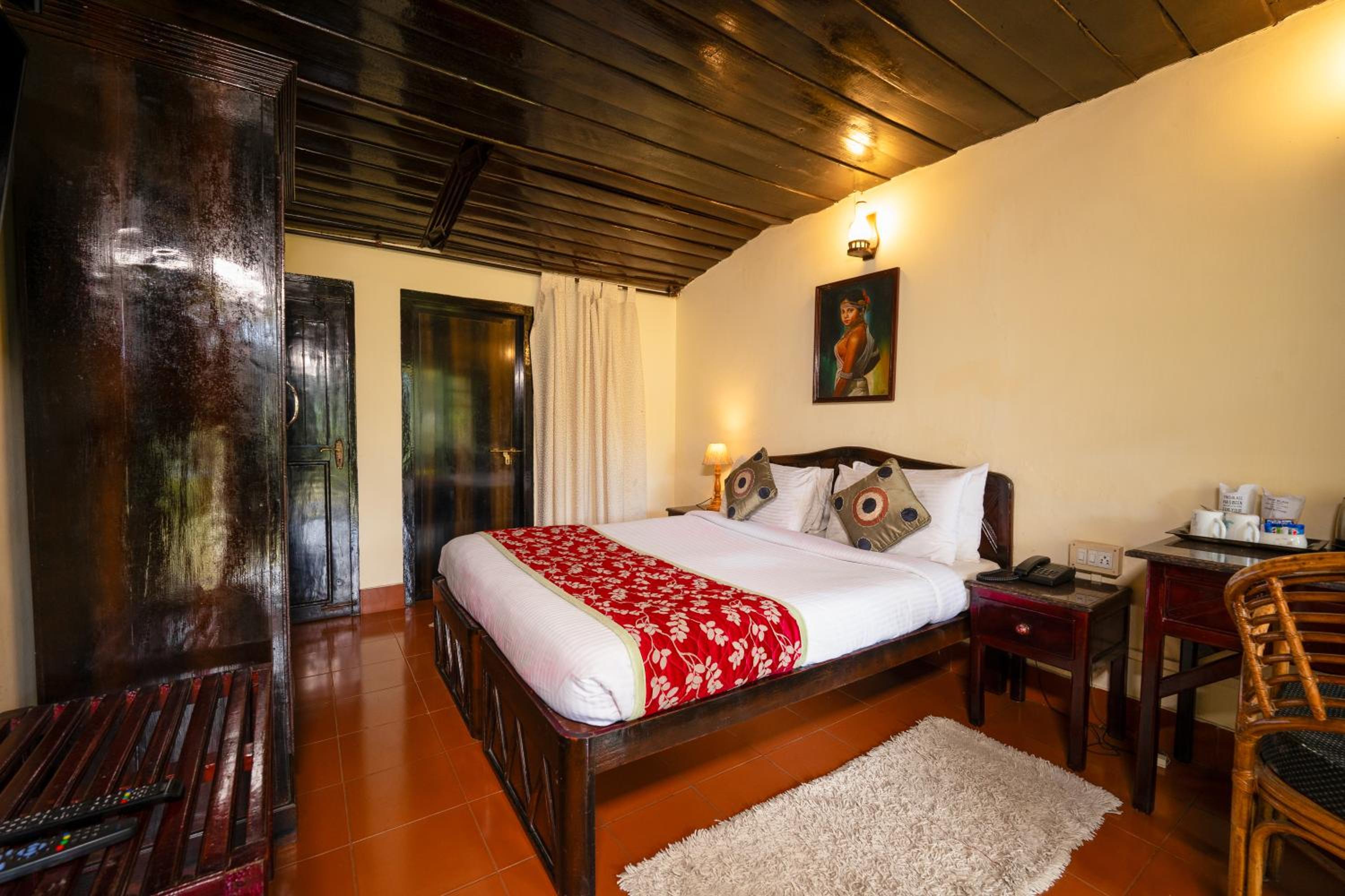 Silver, Deluxe, Double Bed
