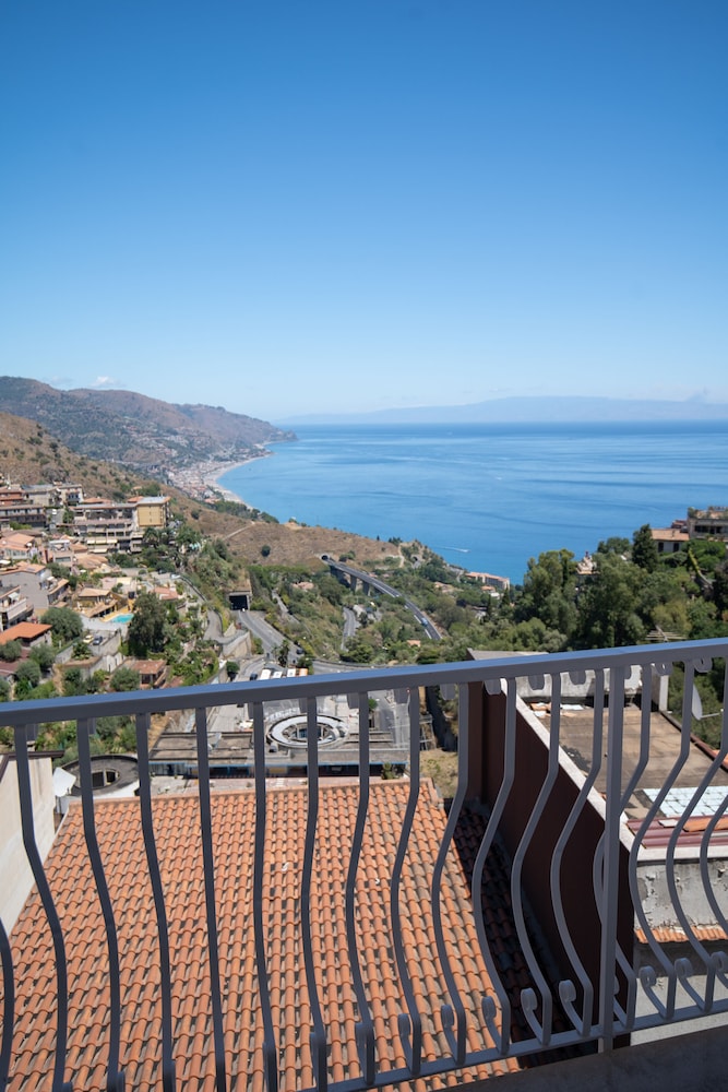Splendid Hotel Taormina 69/72