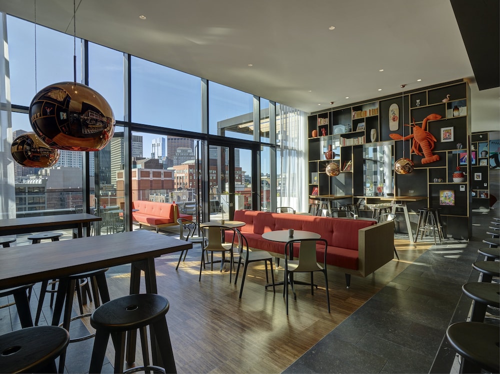 citizenM Boston North Station 36/57