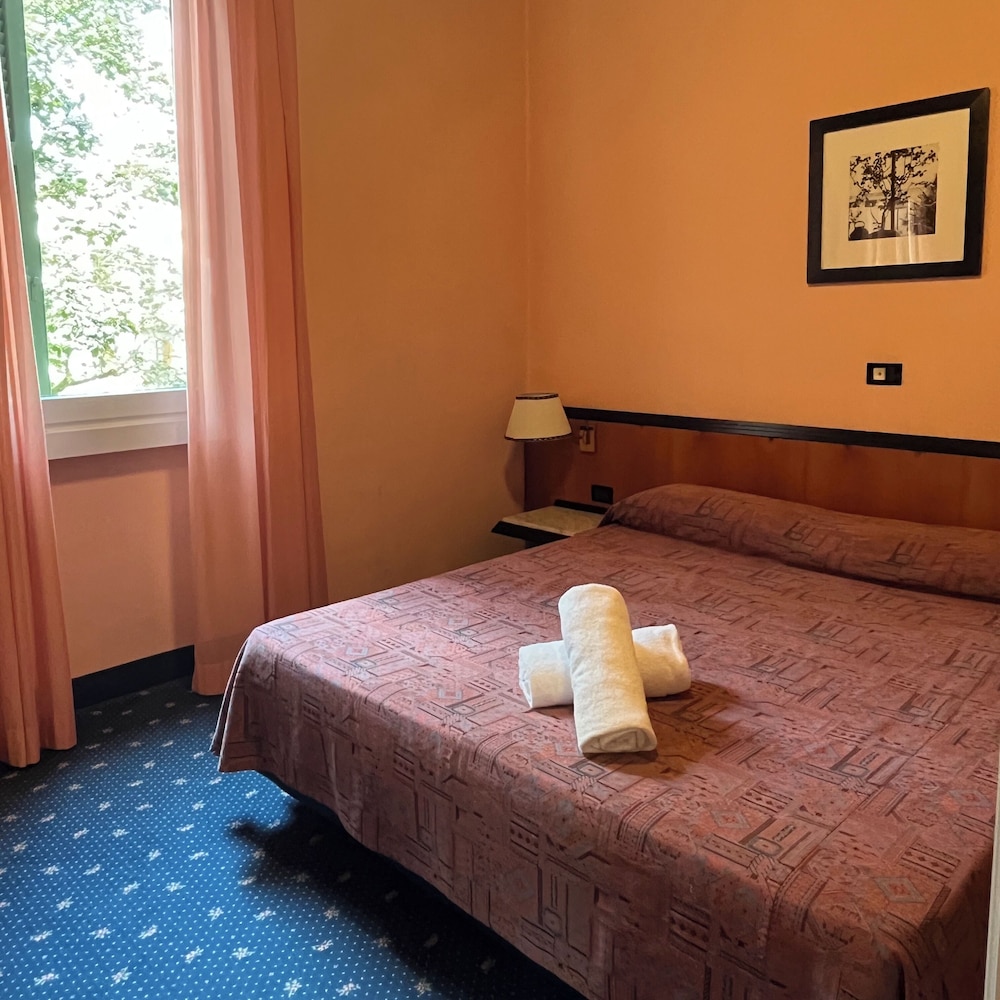 Standard, Double Bed