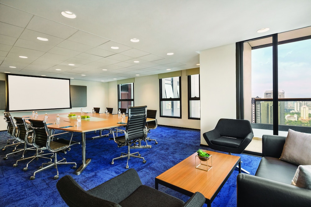 HYATT HOUSE KUALA LUMPUR, MONT KIARA 56/65
