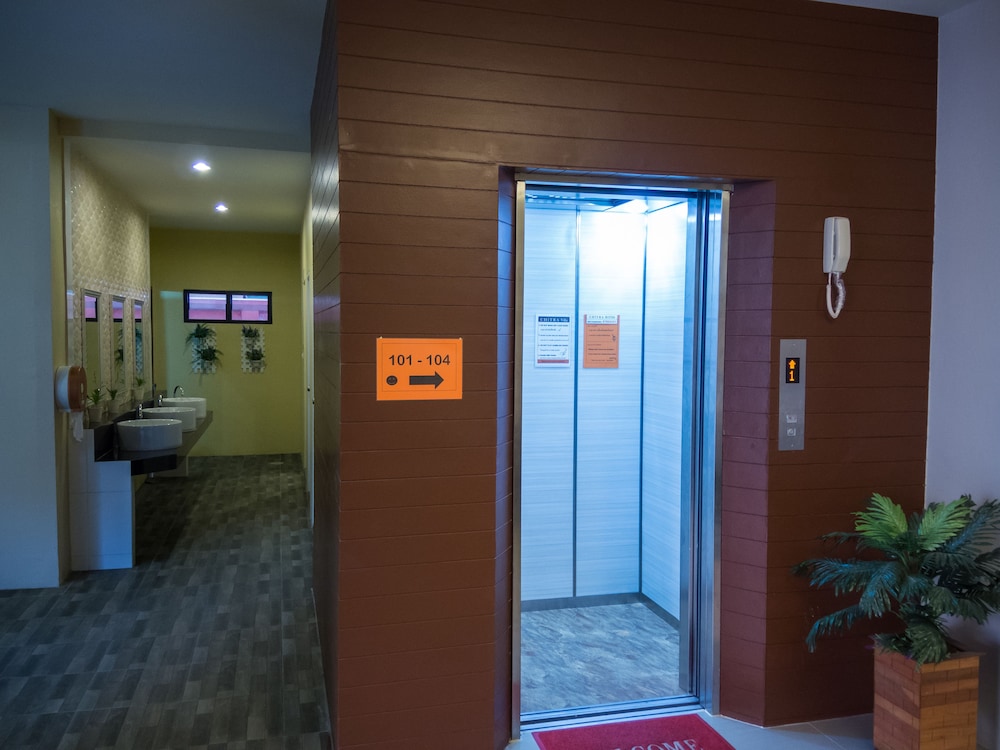 Chitra Suite 15/46