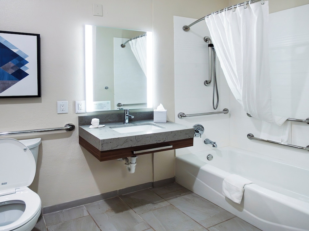 Candlewood Suites Avondale-New Orleans 41/42