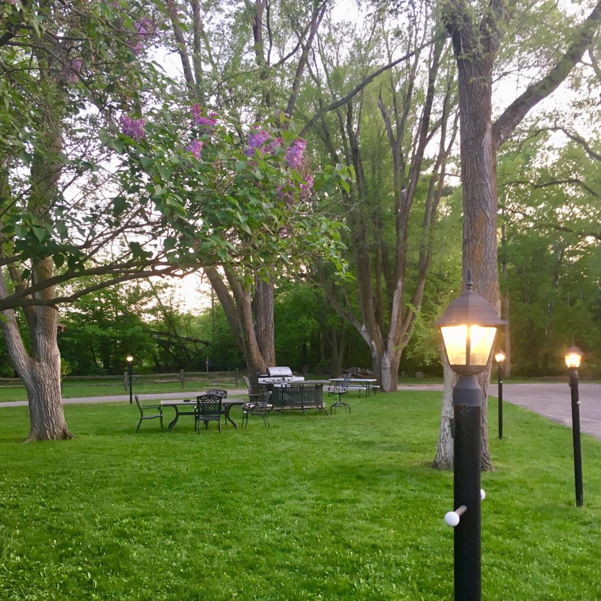 Elk Rapids Lakeshore Inn 29/42