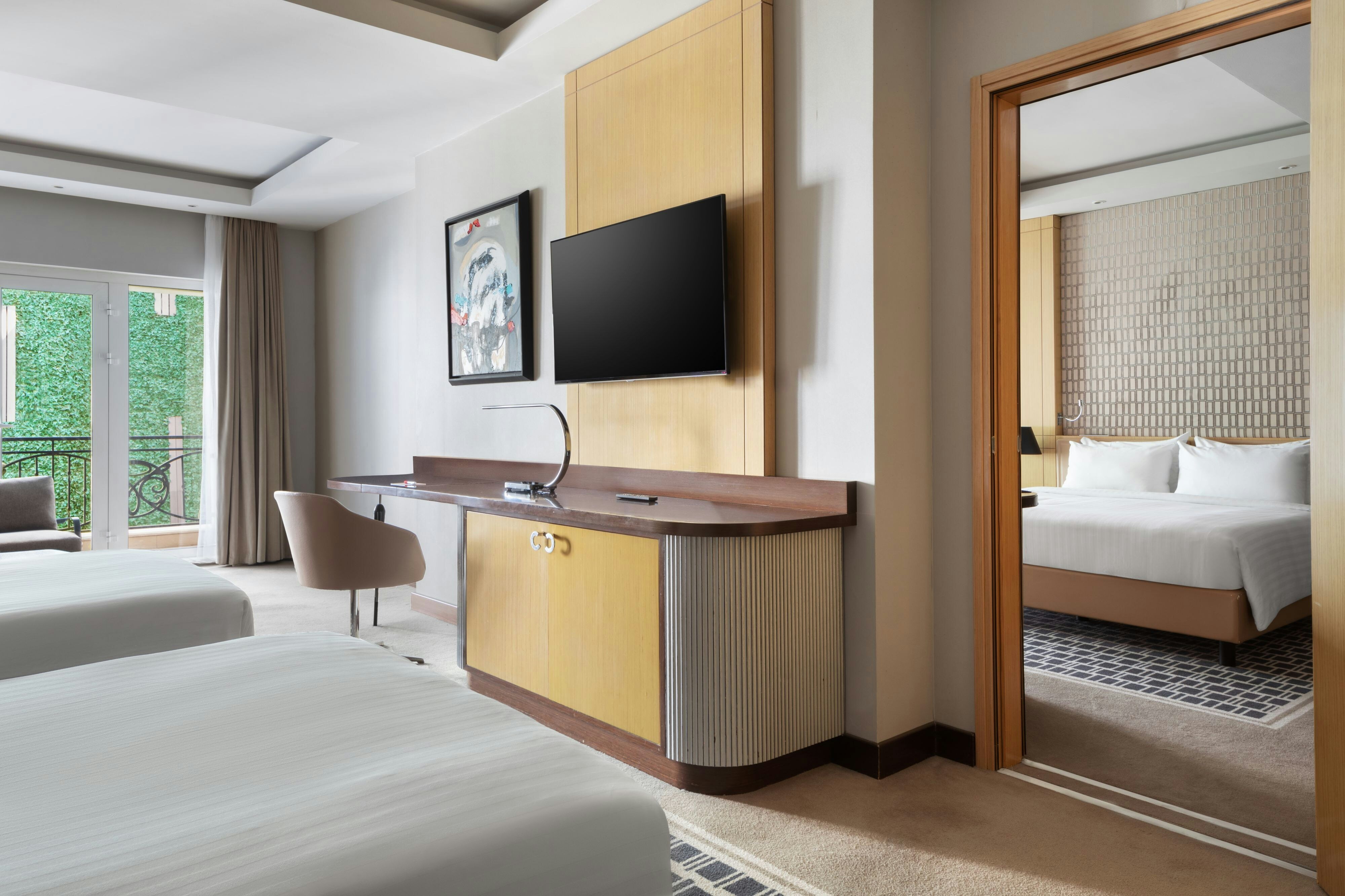Skopje Marriott Hotel 61/62