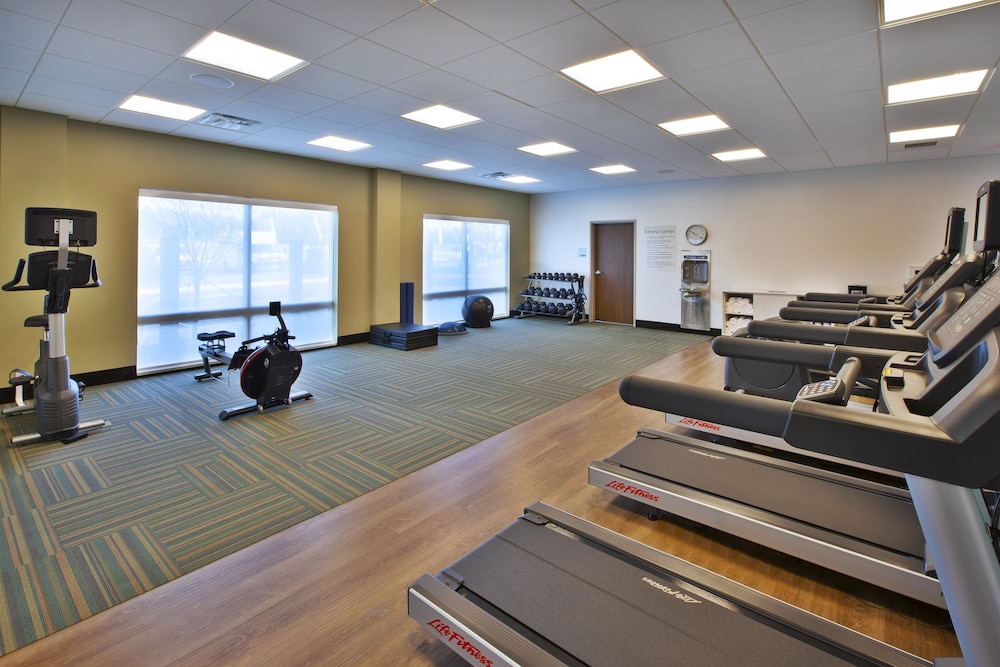 Holiday Inn Express And Suites South Hill 22/40