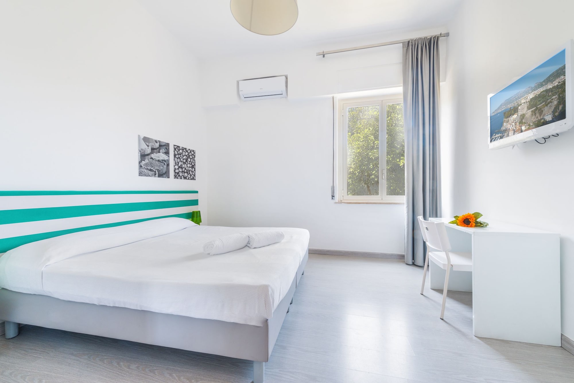 1 BEDROOM, STANDARD, DOUBLE BED, GARDEN VIEW
