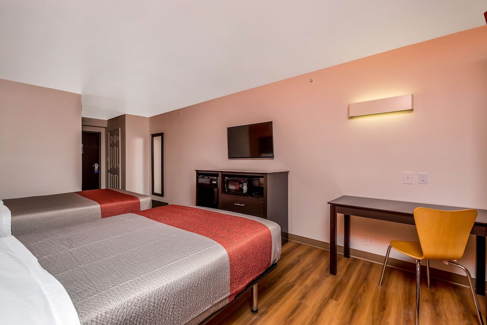 Motel6 Peoria, IL 42/66