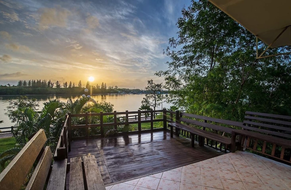 Krabi City Seaview Hotel 42/50