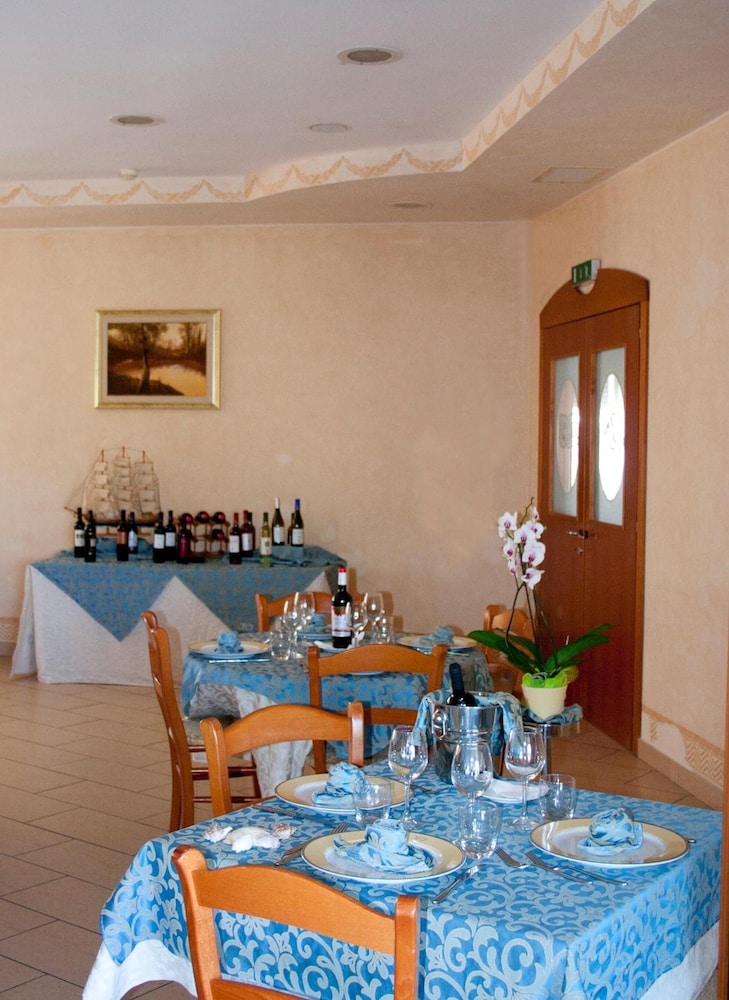 Hotel Felix 54/72