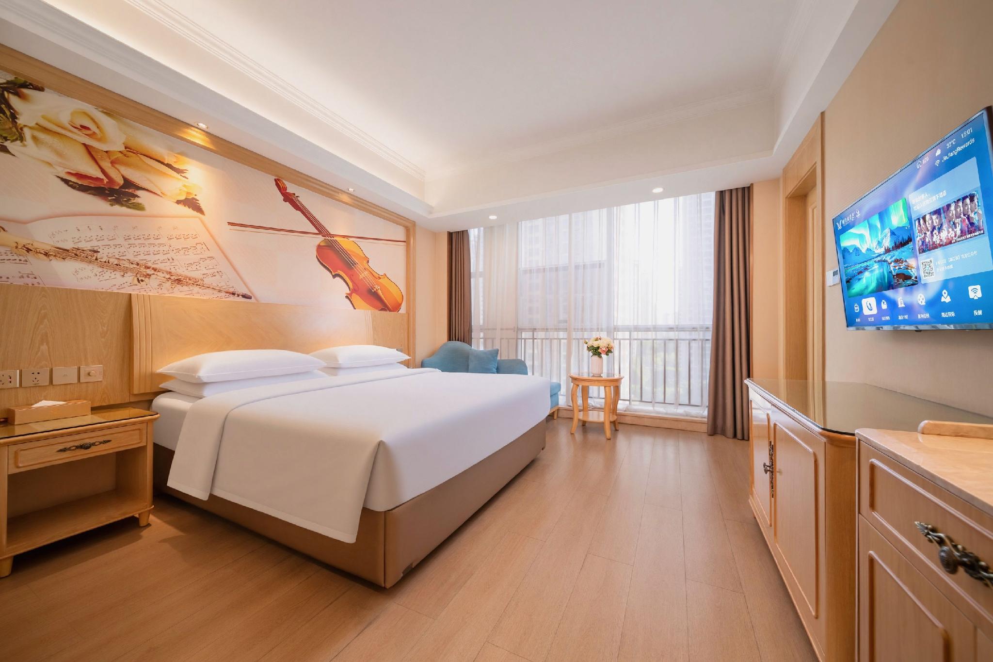 Vienna Hotel (Chongqing West Railway Station Baguocheng) 13/34