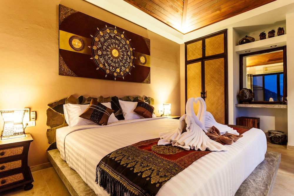 Koh Tao Heights Pool Villas 3/26