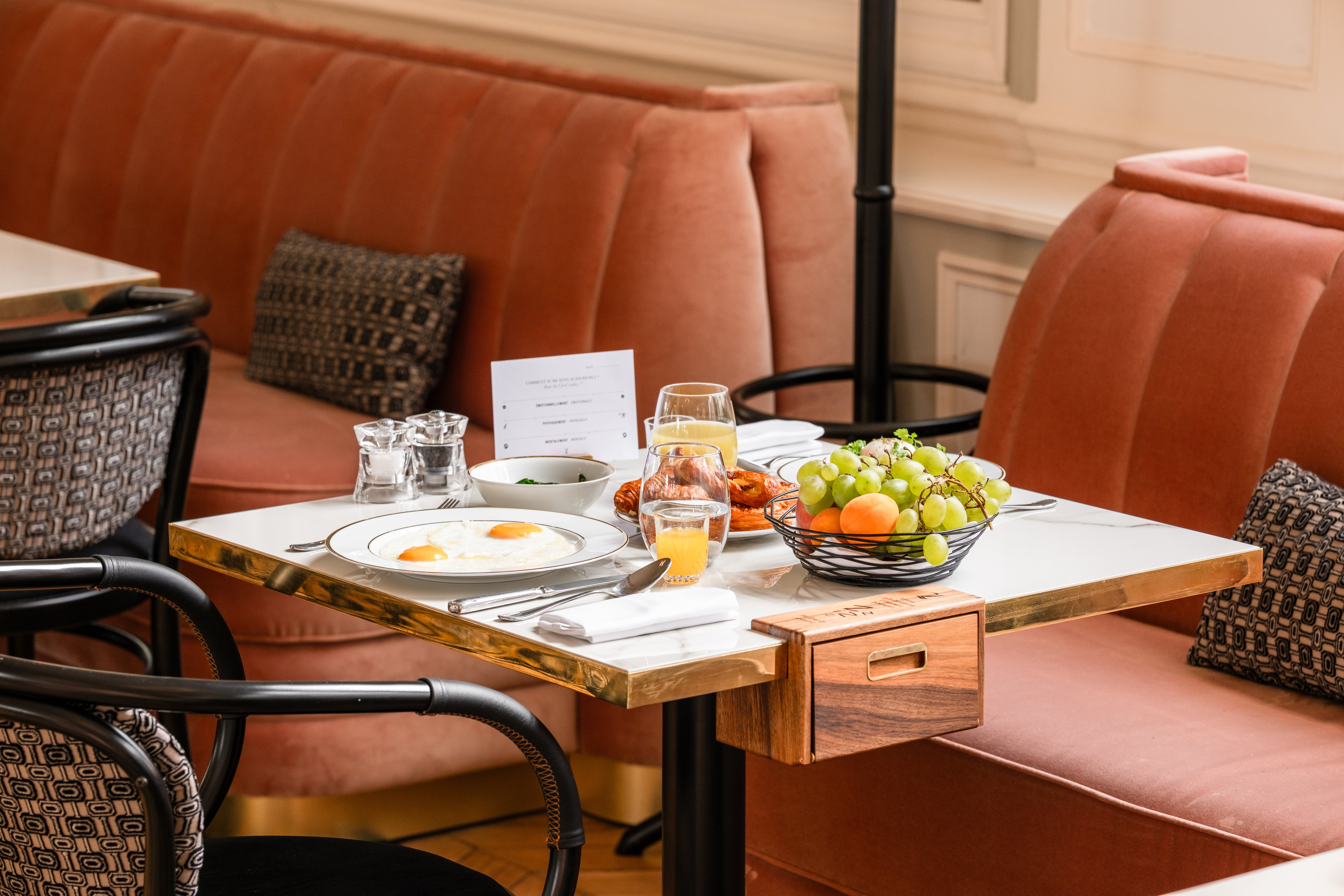 Hotel Les Lumieres 37/50