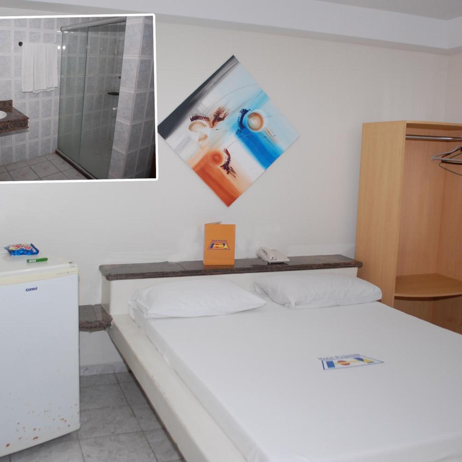 Hotel Piramide Paulo VI 12/50