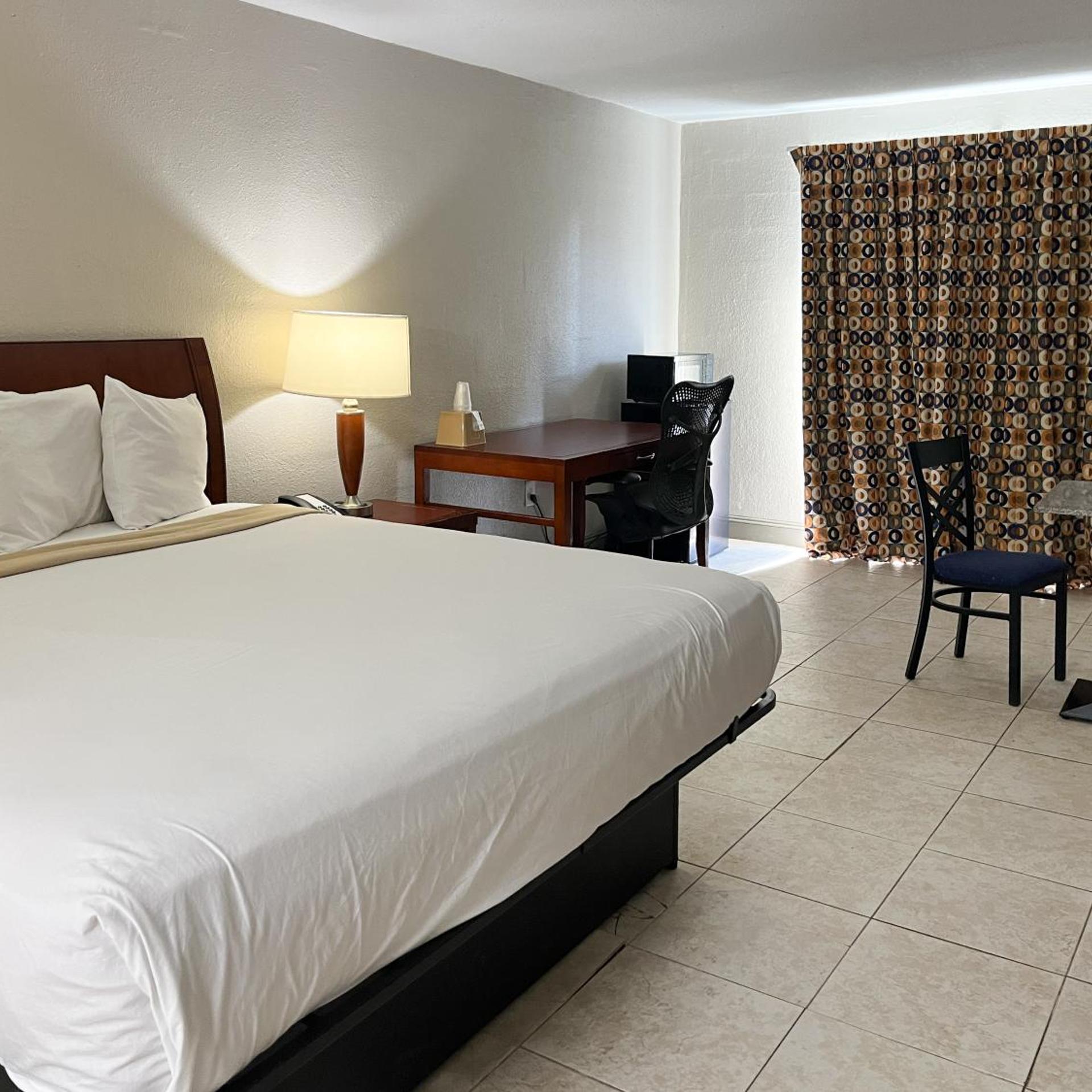 Room at Motel 6 Raleigh, NC – Downtown South, RALEIGH - NC