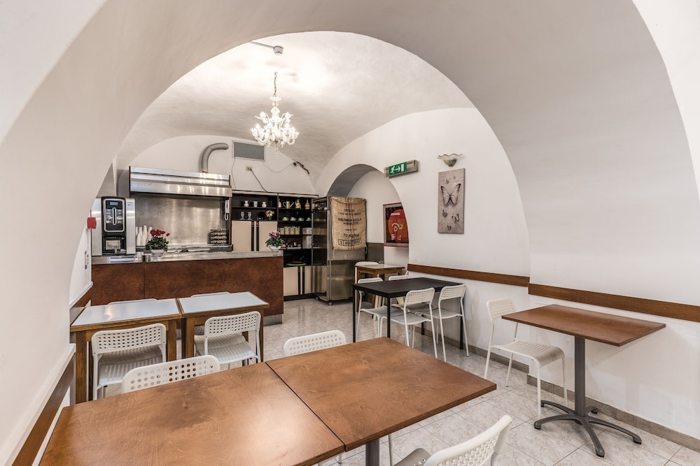 Hotel Altavilla 9 43/51
