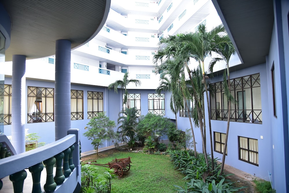 Bp Samila Beach Hotel & Resort 34/37