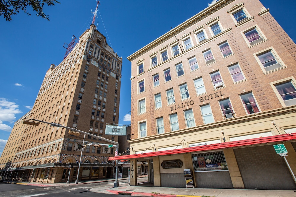 Rialto Hotel 3/49