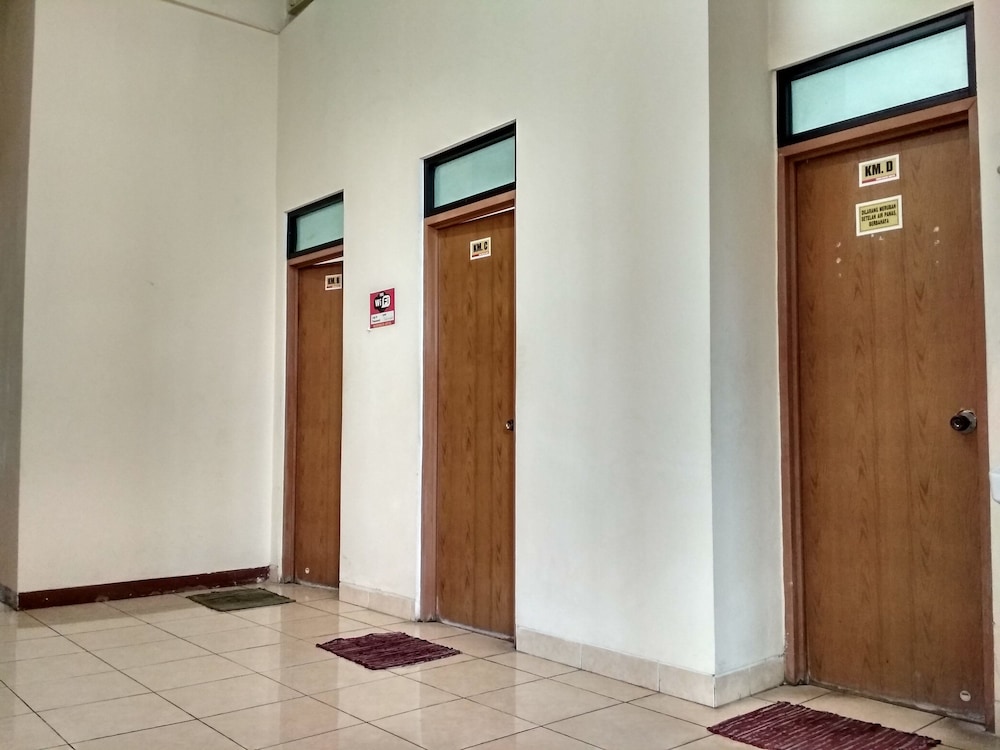 Imam Bonjol Hostel photo4