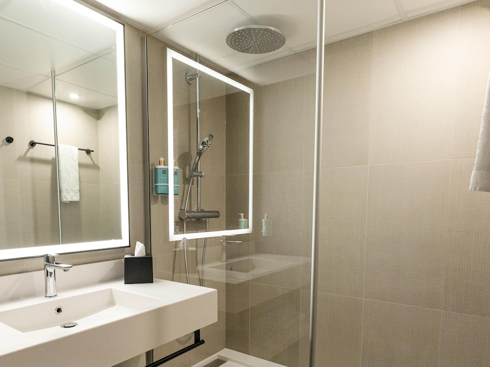 Novotel Paris Suresnes Longchamp 45/48