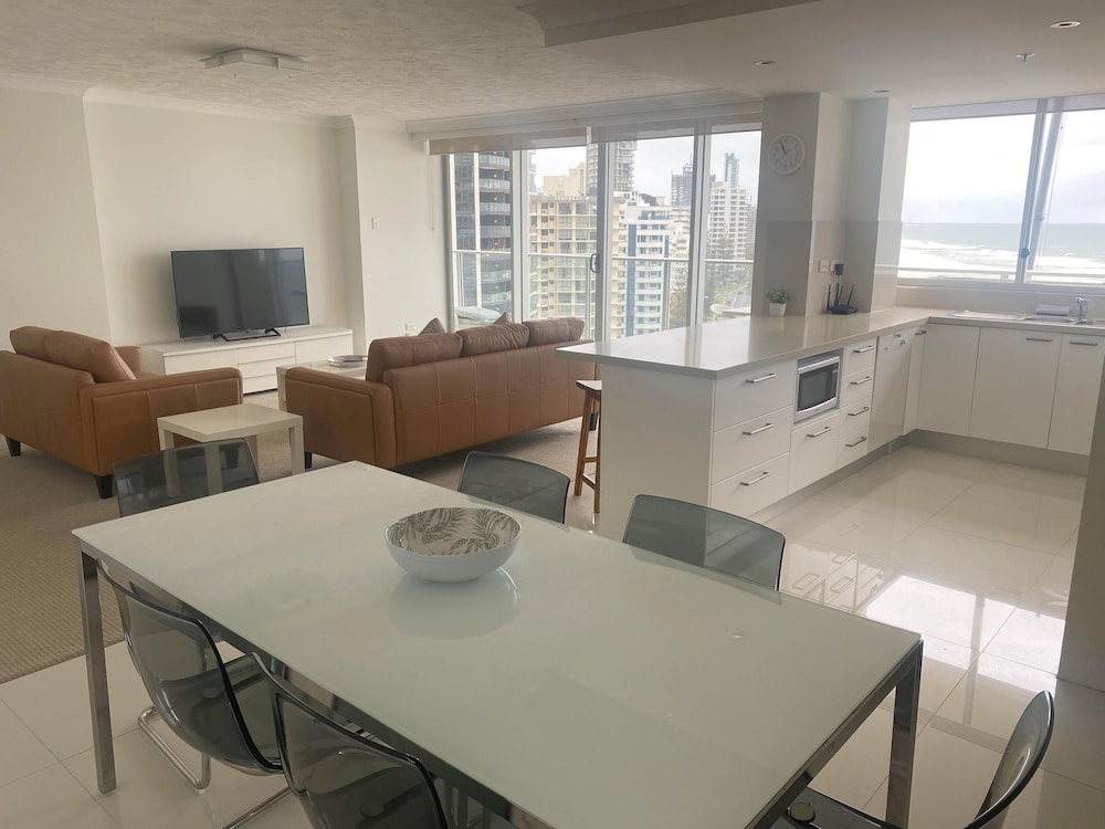 Hi Surf Beachfront Apartments 62/78