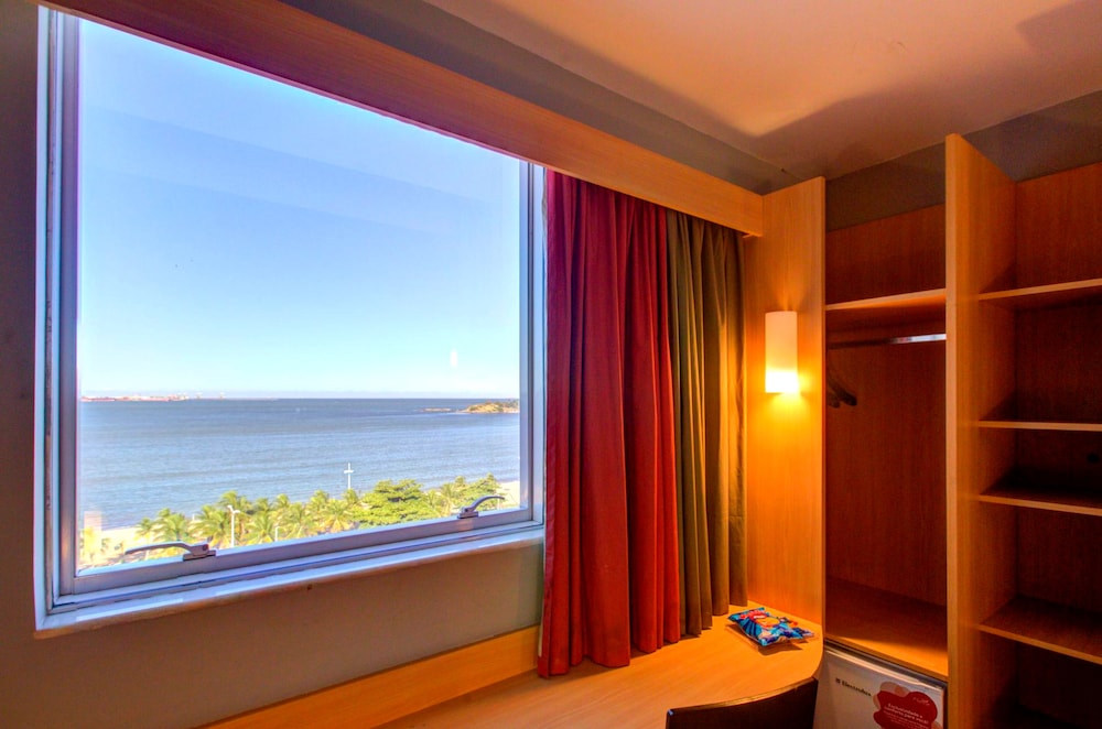 Ibis Vitoria Praia De Camburi 19/48
